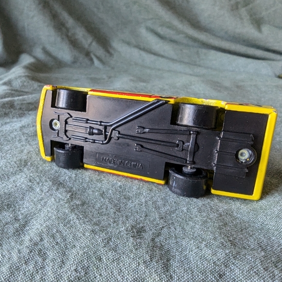 Jelly Belly Ford F-150 Nascar Vintage 2000's Jim Inglebright Yellow Truck 2.5in - Picture 11 of 12